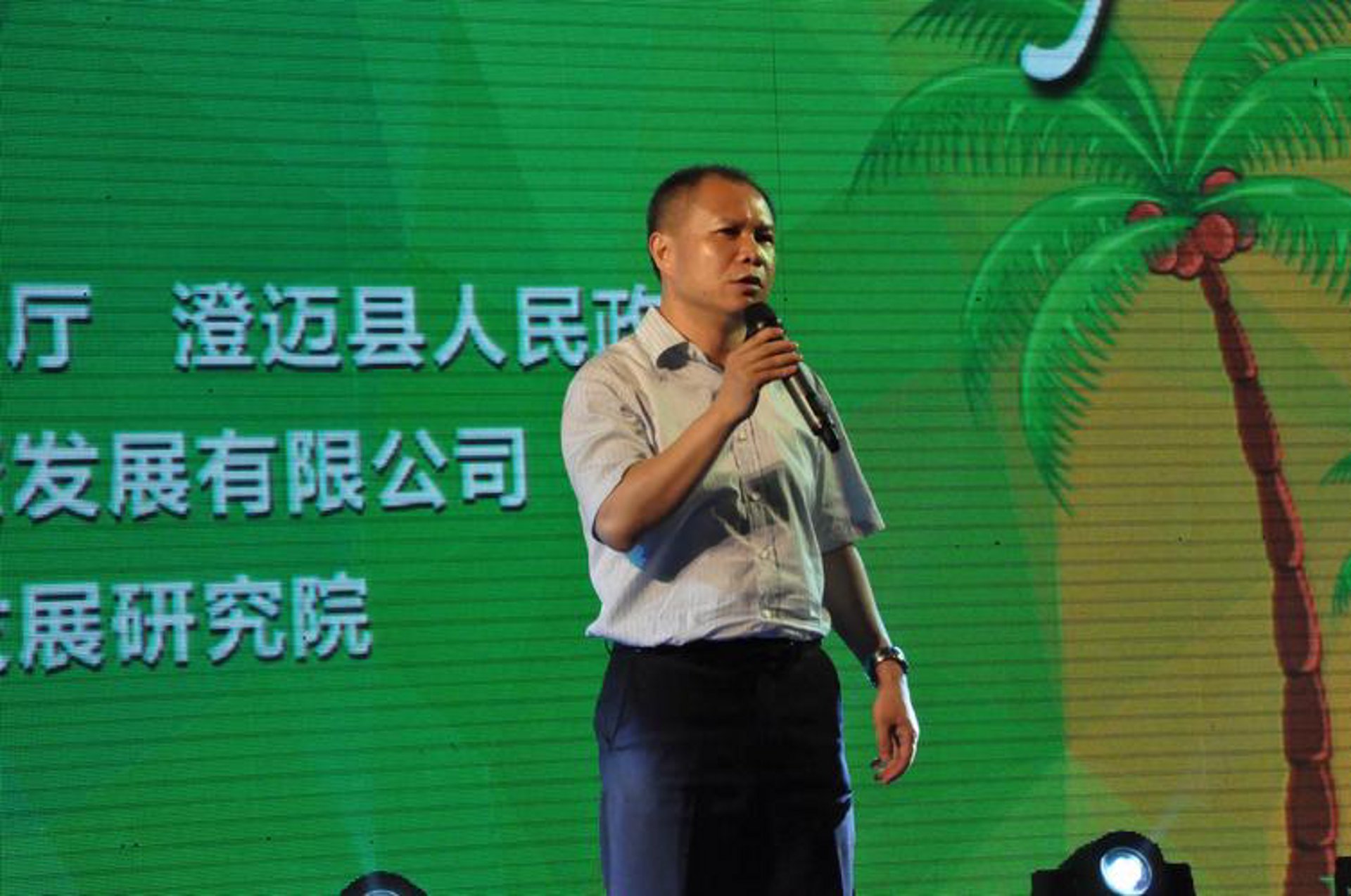 普罗米修律师